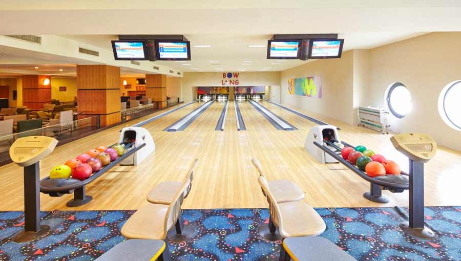 Titanic Beach Lara Hotel Turkey bowling alley