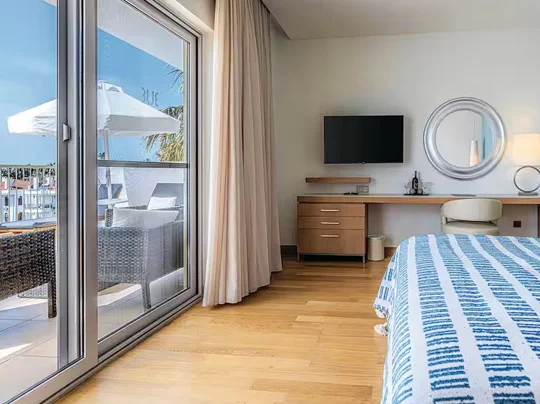 Junior Suite With Whirlpool