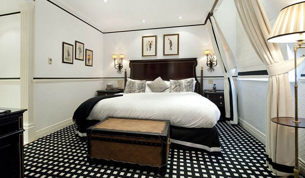 Hotel 41