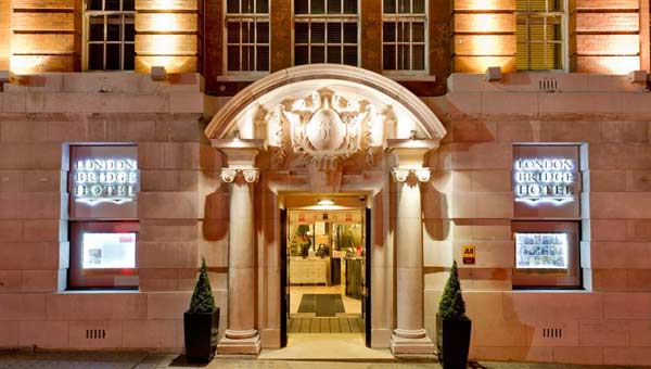 London Bridge Hotel Exterior