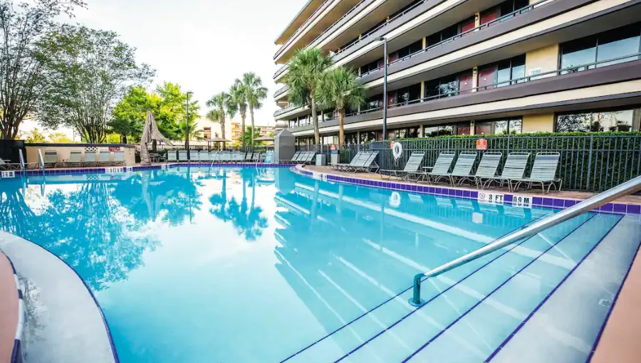 Best Orlando Hotels On International Drive - Rosen Inn at Pointe Orlando Pool